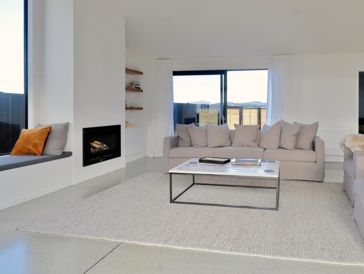 Lake House - Te Anau Holiday Home Екстериор снимка